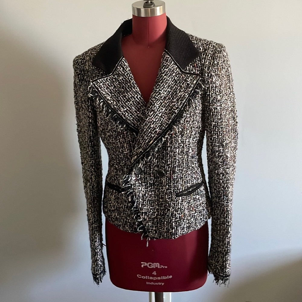 Designer McGinn wool fringe blazer